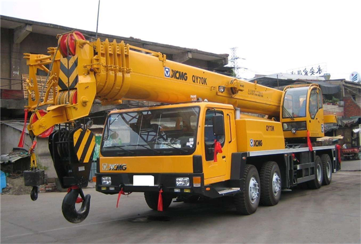 施秉县吊车出租选择重点